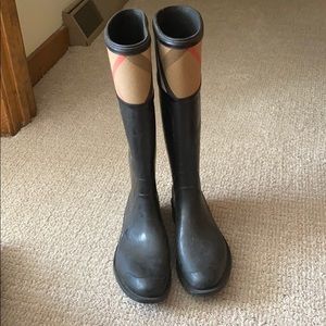 Burberry rain boots